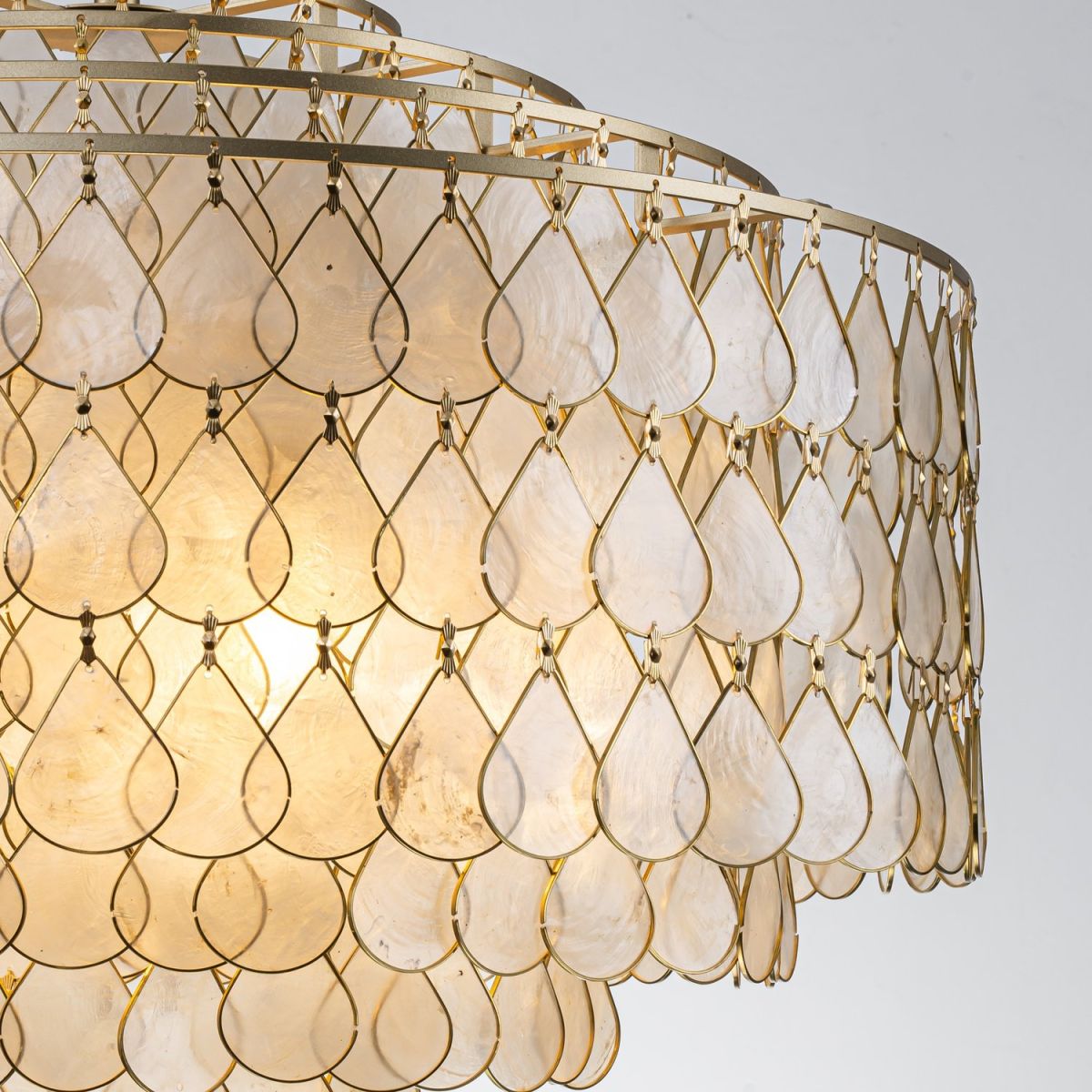 Подвесная люстра Favourite Mollitia 4763-6P в #REGION_NAME_DECLINE_PP#