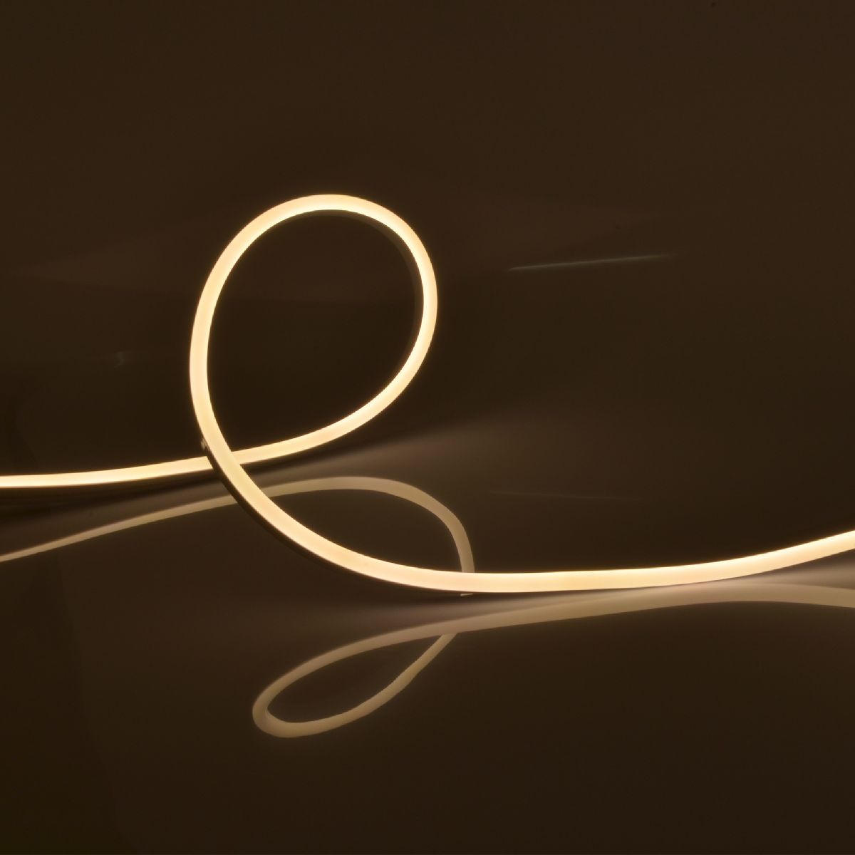 Светодиодная гибкая герметичная лента Uniel NEON ULS-N11-2835-120LED-m-8mm-IP67-DC24V-10W-m-15M-3000K 
UL-00009096 в Санкт-Петербурге