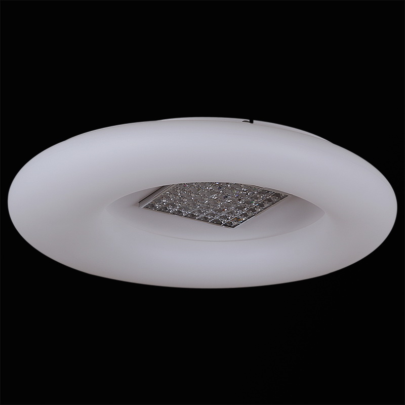 Потолочная люстра Reluce 09969-0.3-115W WT в #REGION_NAME_DECLINE_PP#