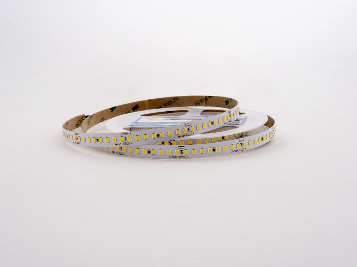 Светодиодная лента LEDS POWER 2835 176/м (16Вт/м) 24В нейтральная, серия ПРО140 005201 в #REGION_NAME_DECLINE_PP#