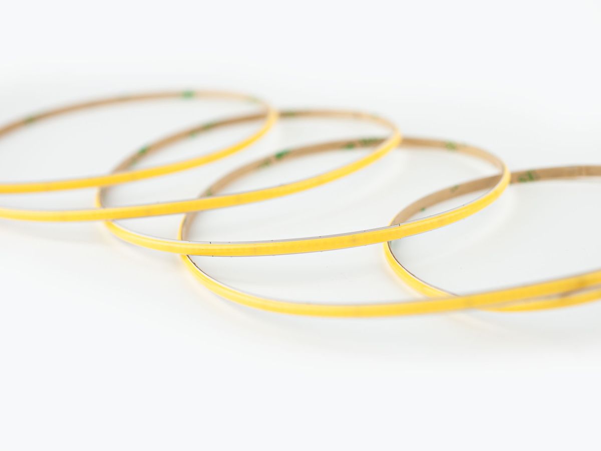 Светодиодная лента узкая LEDS POWER COB 480/м (8Вт/м) 24В холодная 4мм 008110 в Санкт-Петербурге