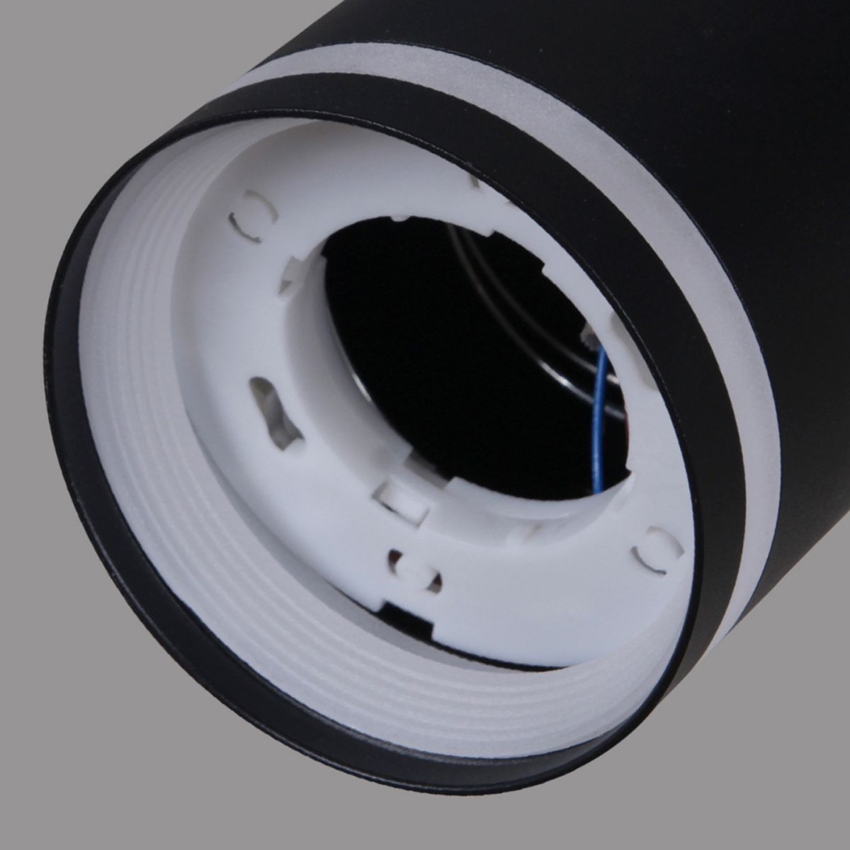 Потолочный светильник Reluce 29560-0.3-2+2 BK+WOOD в #REGION_NAME_DECLINE_PP#