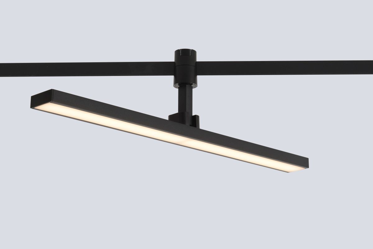 Трековый светильник для гибкой магнитной системы Crystal Lux Trace 48V CLT 0.37 001 18W BL SMART в Санкт-Петербурге