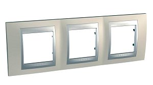 Рамка 3-постовая Schneider Electric Unica Top MGU66.006.095