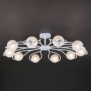 Потолочная люстра Eurosvet Camomile 70089/10 белый с серебром