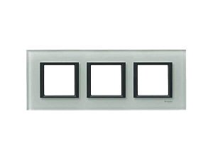 Рамка 3-постовая Schneider Electric Unica Class MGU68.006.7C3